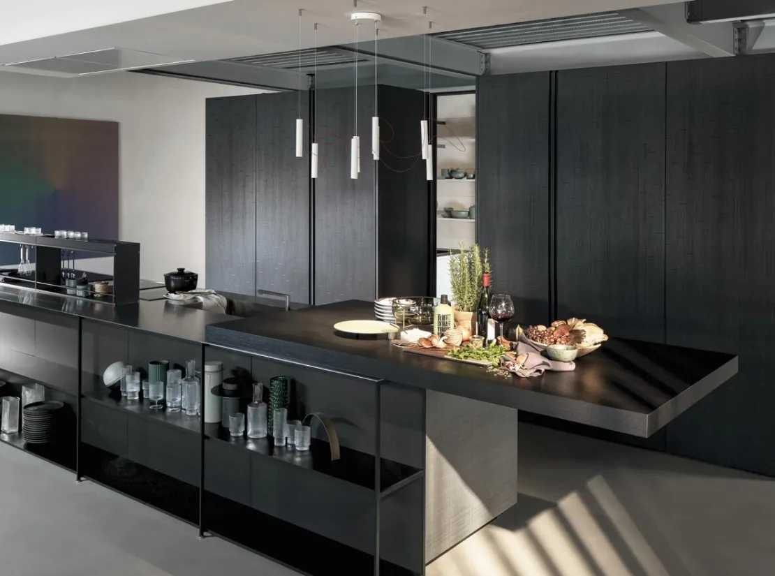 Cucina Design con isola Antis Project 1 in materico legno e metallo di Euromobil